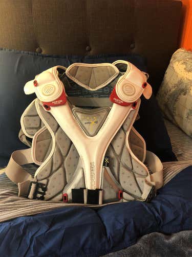 Used Medium Maverik Rome RX3 Shoulder Pads