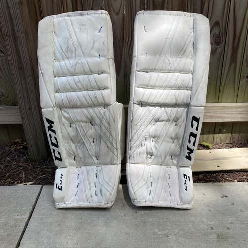 White Intermediate 30" CCM Extreme flex 4.9  Goalie Leg Pads