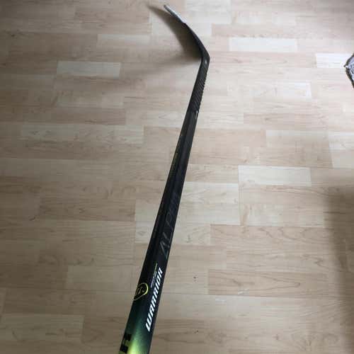 Intermediate Right Handed Alpha DX Mid Pattern  Hockey Stick