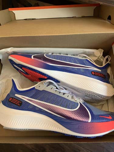 New Adult Unisex Size 8.0 (Women's 9.0) Nike Shoes