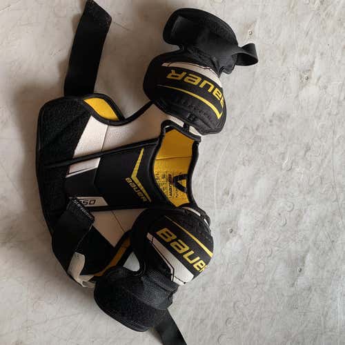 Youth Large Bauer Supreme 150 Shoulder Pads