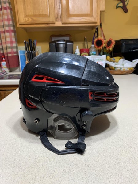 Black/Red Used Large Bauer Re-Akt 100 Helmet
