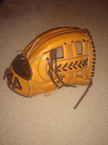 Used 44 Pro Right Hand Throw Signiture Series Baseball Glove 12.25"