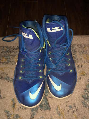 Nike LeBron Soldier 8