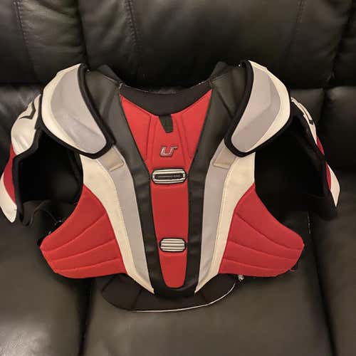 Senior Medium CCM U+ Pro Stock Shoulder Pads