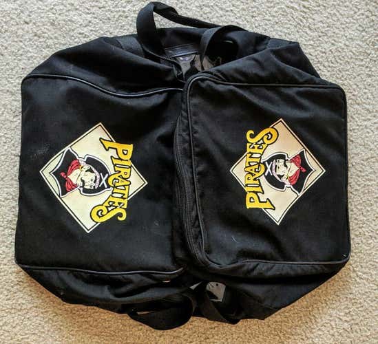 Vintage Pittsburgh Pirates Team Issue Starter Equipment Duffel Bag