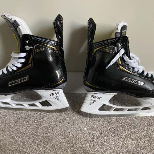 Senior Bauer Supreme S29 Extra Wide Width  Size 9 Hockey Skates