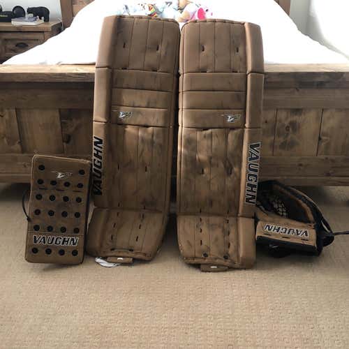 35+1.5 California Tan Retro Vaughn V7  Goalie Full Set