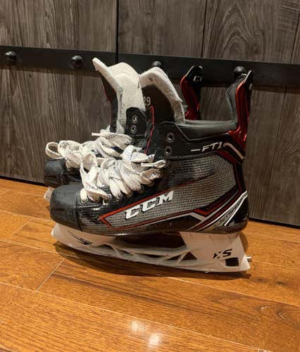 **MADE IN CANADA** Senior Used CCM JetSpeed FT1 Hockey Skates Regular Width Pro Stock Size 10