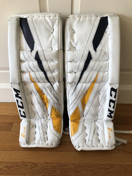 Used 26" CCM Extreme Flex E4.5 Goalie Leg Pads (Blue/Gold) Nice!!