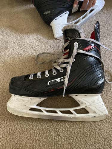 Used Senior Bauer Nsx Hockey Skates Regular Width Size 9.5