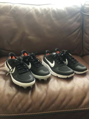 NIKE Hurache Elite 2 Low cleats & turf (sz 9) -Package deal-