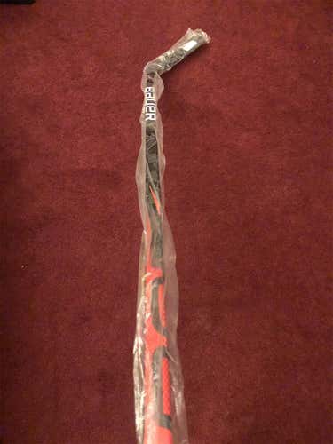 Senior Right Handed Vapor FlyLite Mid Pattern  Hockey Stick