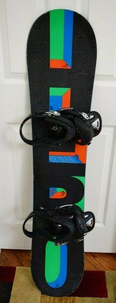 BURTON HERO JUNIOR SNOWBOARD SIZE 134 CM WITH BURTON SMALL BINDING