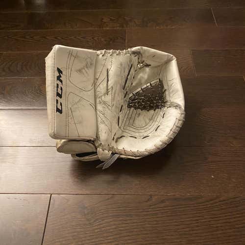 White Junior Regular Revolution 575