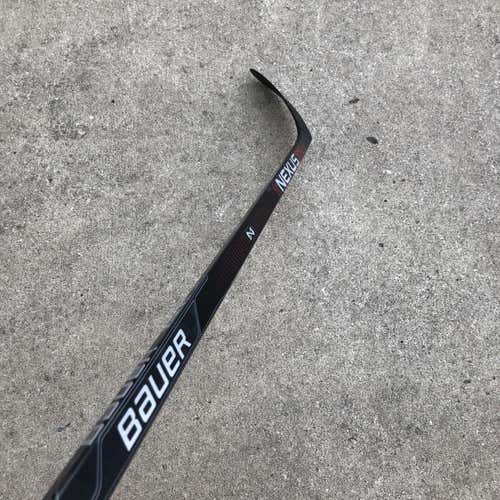 Senior Right Handed Nexus 1N Mid Pattern Pro Stock Hockey Stick