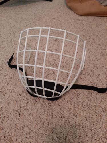 New Hasek Cooper HM-50 Goalie Cage by REY