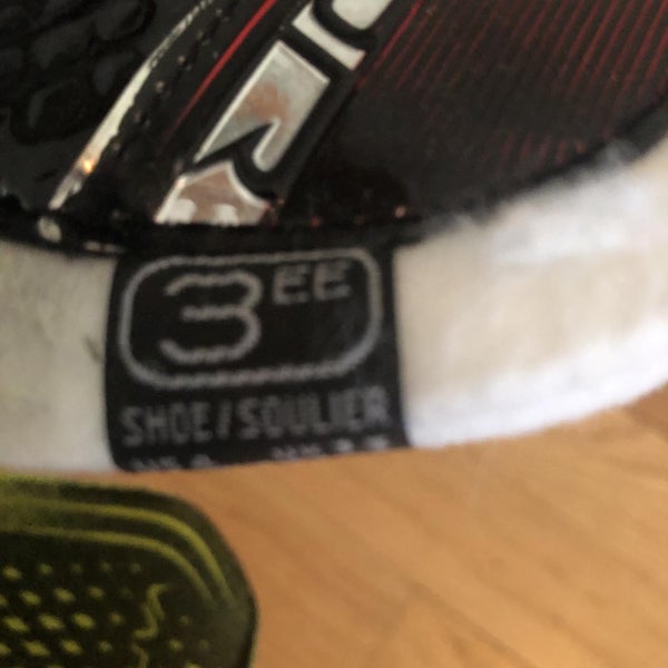 Junior Bauer Vapor Extra Wide Width Size 3 Hockey Skates