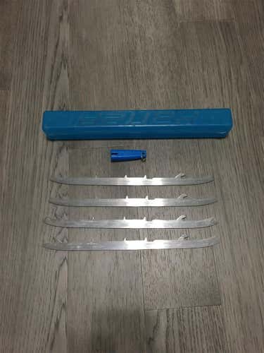 Two Pair Of Used Bauer LS 3G 3mm Size 9 Goalie Runner