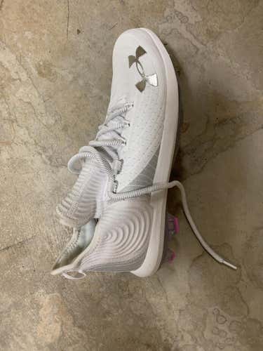 Sz. 9.5 White Under Armour Harper 4 Metal Cleats