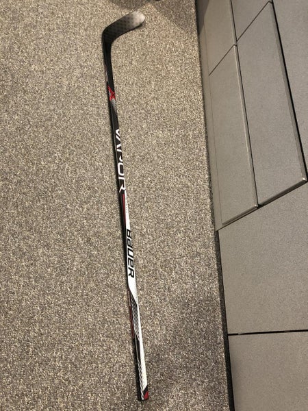 Used Senior Bauer Right Handed Vapor X600 Hockey Stick Mid Pattern