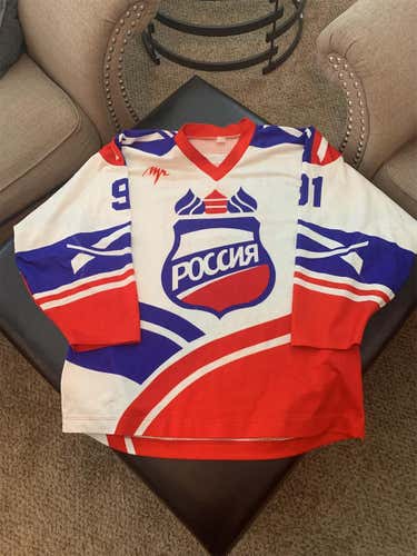 Adult Size 52 Russia Jersey