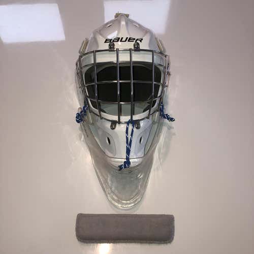 White Junior Bauer 940x Goalie Mask