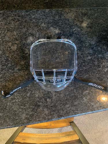 Senior  Bauer Concept 3 Full Shield Shield
