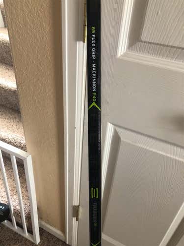 Senior Right Handed RibCor Trigger 3D PMT P40 Mackinnon Pattern  Hockey Stick