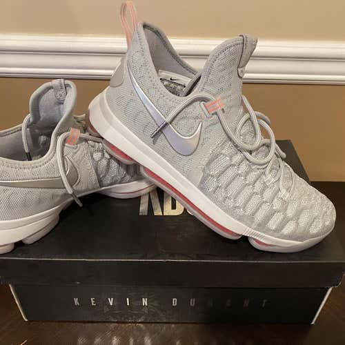 Gray Men's Size 10 Nike