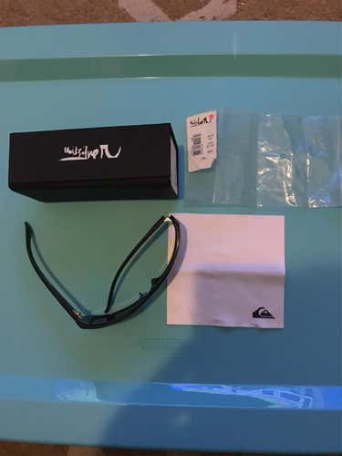 Quicksliver Sunglasses With Case