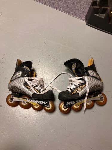 Senior Mission Regular Width Size 8.5 Inline Skates
