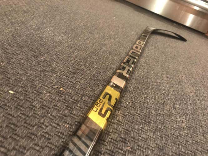 New Bauer Left Hand Supreme 2S Pro Hockey Stick Heel Pattern