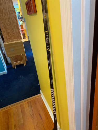 Junior Right Handed Alpha QX   Hockey Stick
