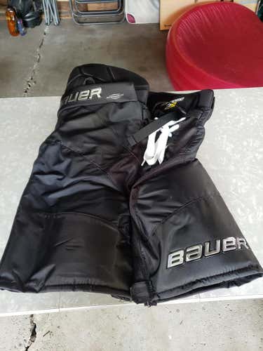 Black Used Senior Medium Bauer Supreme 2S Hockey Pants