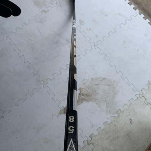 Senior Right Handed S19 Mid Pattern Pro Stock Hockey Stick