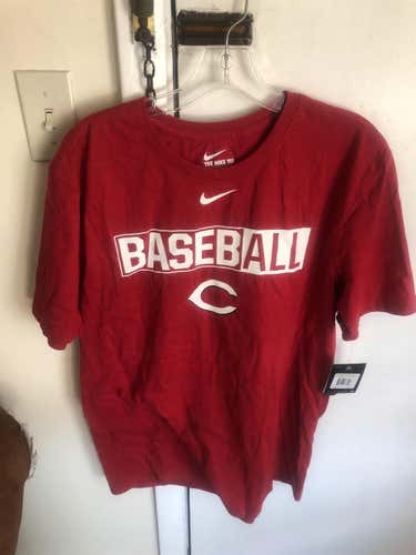 Cincinnati Reds Nike Men’s MLB Tee Large