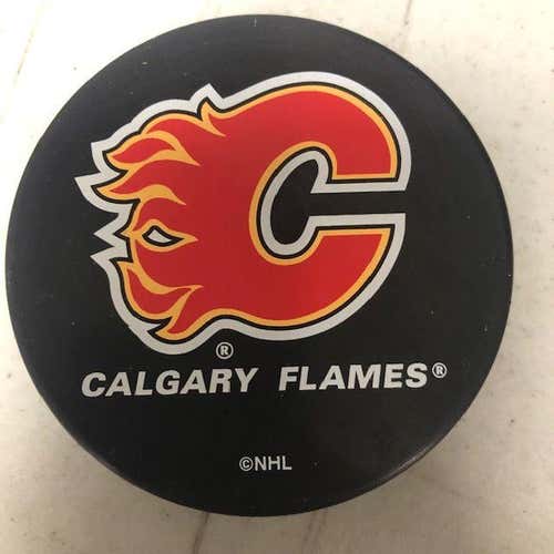 Calgary Flames NEW Souvenir Puck
