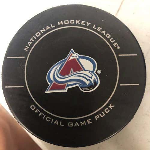 Colorado Avalanche Official Game Puck NEW