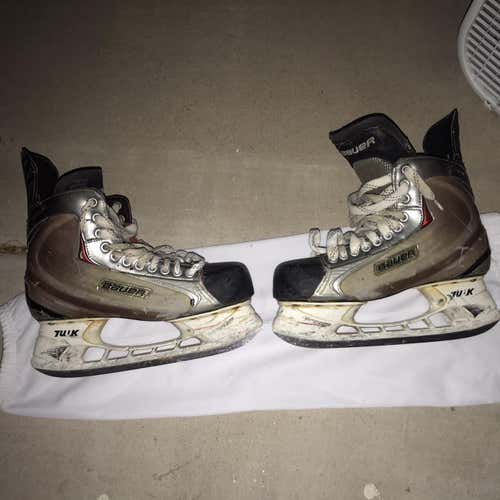 Senior Bauer Vapor X60 Regular Width Size 11 Hockey Skates