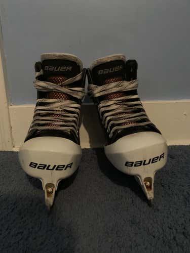 Used Senior Bauer Pro Hockey Goalie Skates Regular Width Size 8.5
