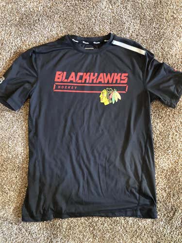 Chicago Blackhawks Short Sleeve Fanatics Pro Clutch T-Shirt Medium