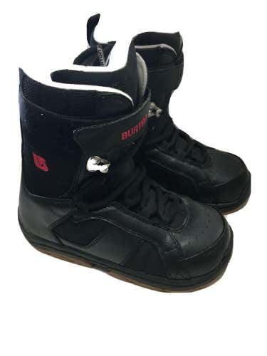 Junior Size 6 Burton Freestyle Snowboard Boots. Black
