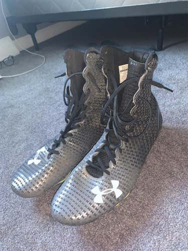 Under Armour Highlight Cleats Size 12