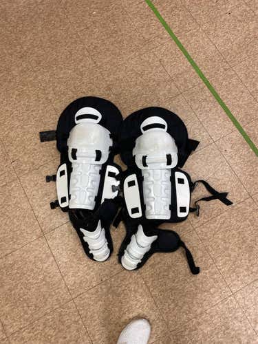 Adult Medium Box Lacrosse Shin Guards  Other