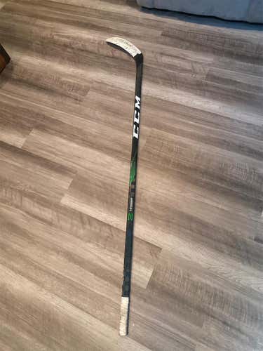 Lightly Used Int Ribcor Trigger 4 Pro P28 Right Handed Intermediate Hockey Stick