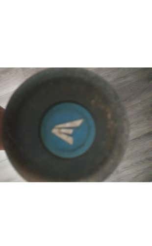 White Kid Pitch (9YO-13YO) Composite Mako (-10) 20 oz 30" Bat