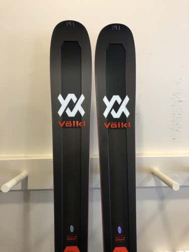 Used Volkl Mantra Skis with Tyrolia Bindings