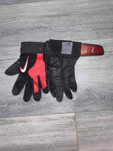 Rarely Used Black & Red Nike Ken Griffey Batting Gloves