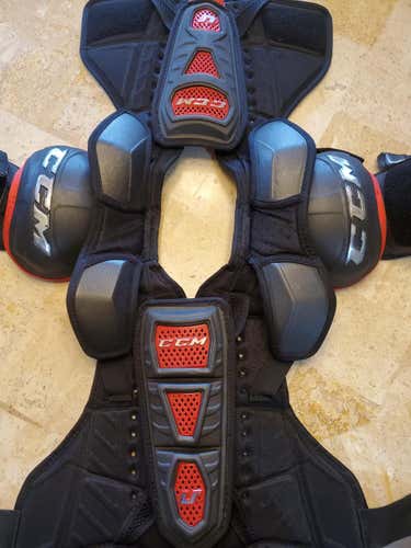 Used Junior Medium CCM Shoulder Pads